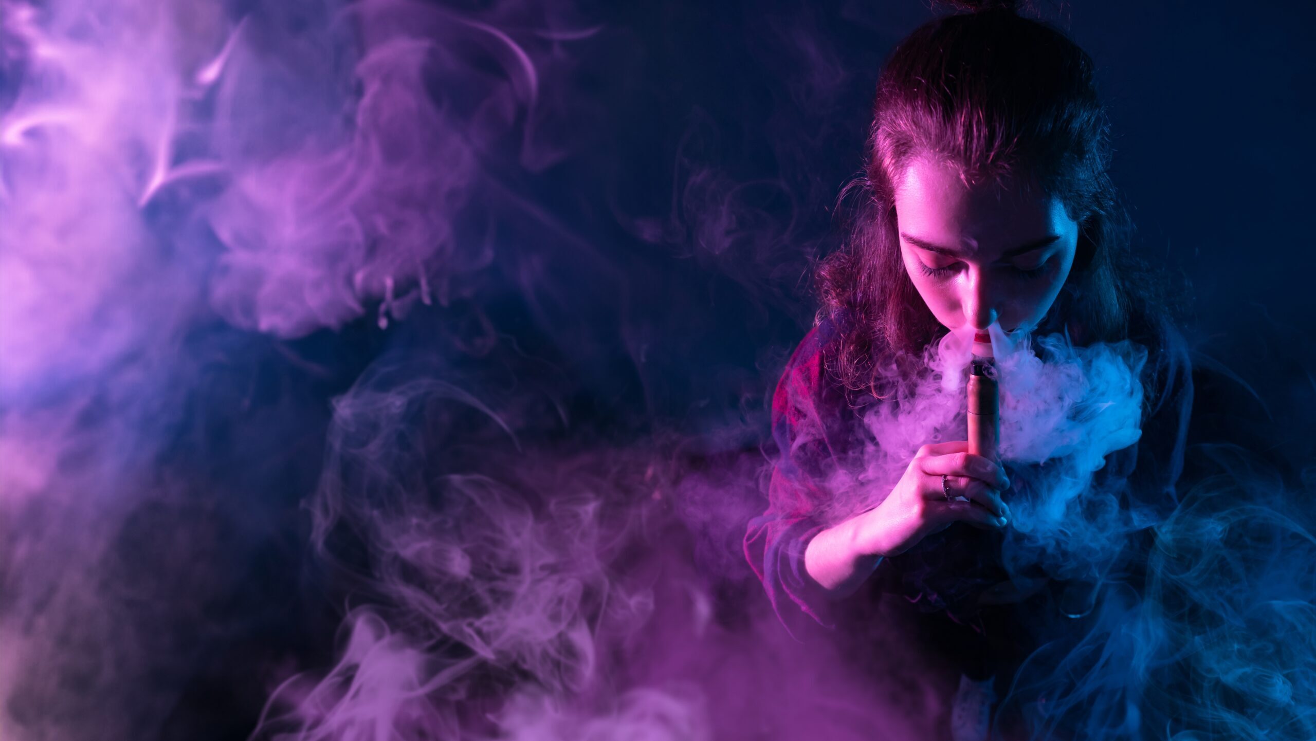 how much is elf bar vape File:N,N-DMT Freebase and Vape cartridge.jpg main image 0
